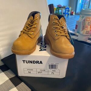 Tundra Kids Wheat Boots